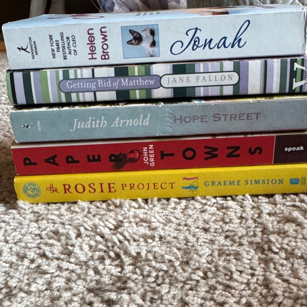 Assorted Romance Book Collection (5 books) - Picture 10 of 10
